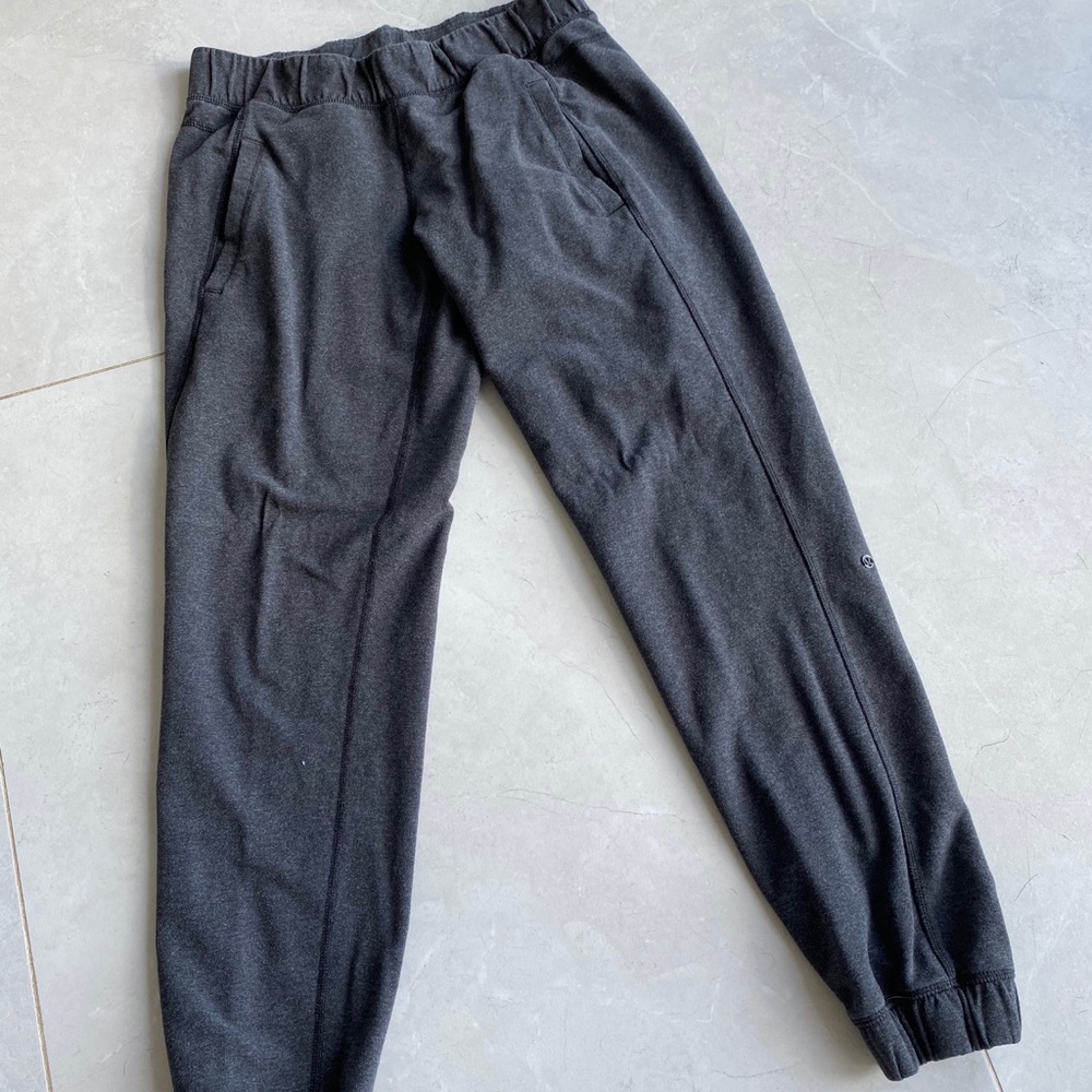 DARK GRAY LULU LEMON SWEATPANTS